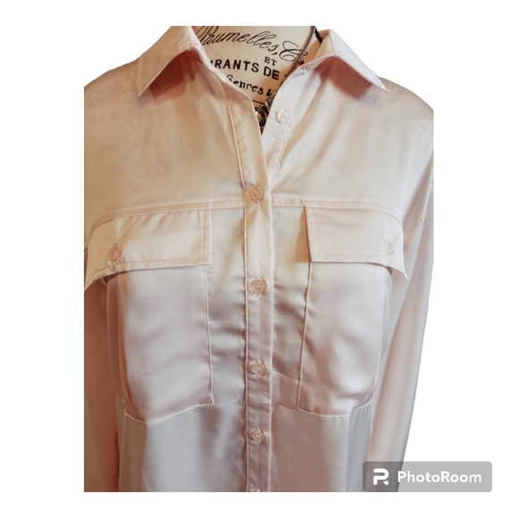 NWT RO & DE Light Pink Satin Effect Button Up Blouse - Picture 5 of 8